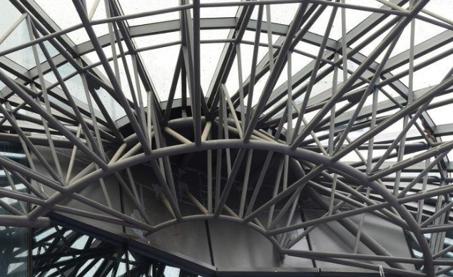 鹤岗论现代建筑采取钢结构装配的主要优势以及使用